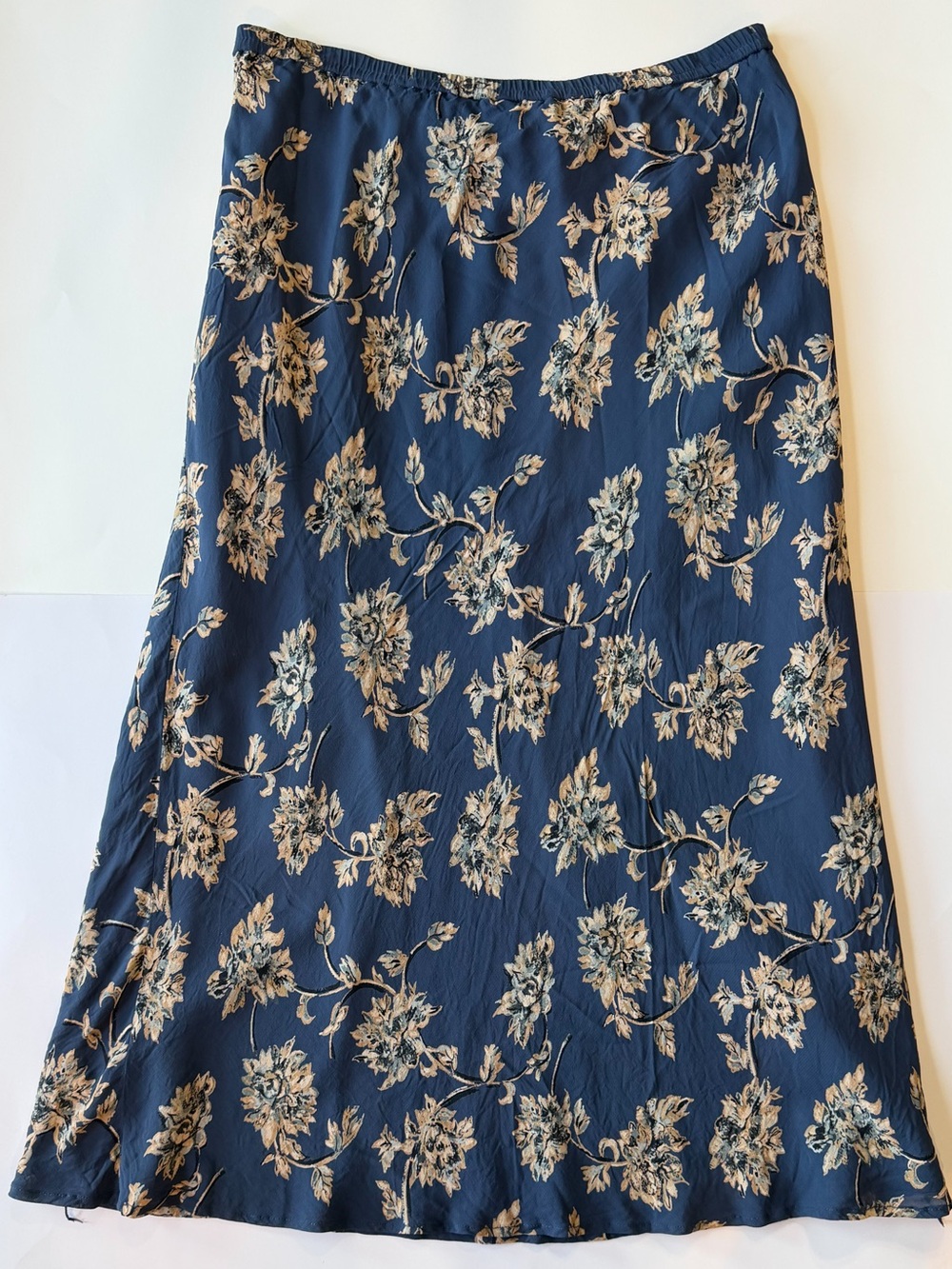 Eddie Bauer Navy Floral Skirt - Picture 5 of 7